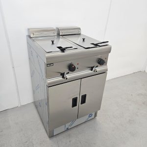 New B Grade Lincat Twin Tank Freestanding Fryer 2x9L J12