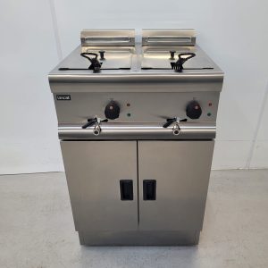 New B Grade Lincat Double Tank Fryer J18