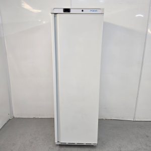 New B Grade Polar Single Upright Fridge White 400 Litre PC003