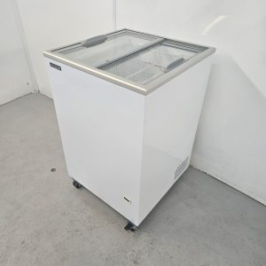 New B Grade Tefcold Ice Cream Freezer 108L IC101SC