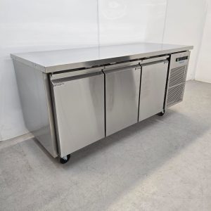 New B Grade Polar Three Door Counter Fridge/Freezer 314Ltr UA087