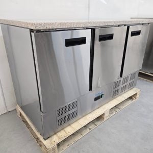 New B Grade Polar Triple Door Bench Prep Fridge 368 Litre CL109