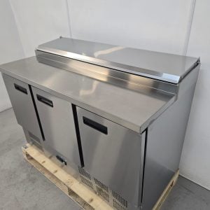 New B Grade Polar Pizza Prep Counter Fridge 390 Litre G605