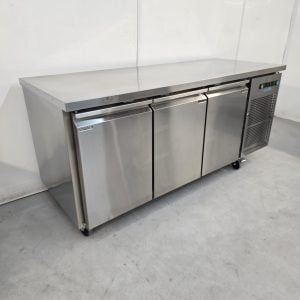 New B Grade Polar Three Door Counter Fridge/Freezer 314 Litre UA087