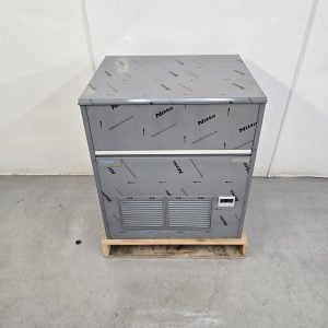 New B Grade Polar Gourmet Cube Ice Maker 85kg Output Per 24H UA029