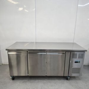 New B Grade Polar Triple Door Counter Fridge 417 Litre UA048