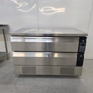 New B Grade Tefcold Dual Temperature Gastronorm Fridge Freezer Counter 265 Litre UD2-3