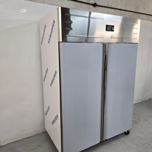 New B Grade Tefcold Double Door Stainless Upright Freezer 1166 Litre GUF140