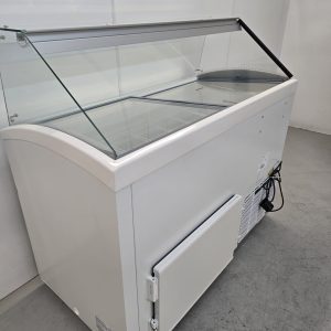 New B Grade Tefcold Ice Cream Display SLANT510
