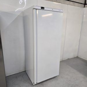 New B Grade Polar Single Door Upright Fridge White 600 Litre PC005