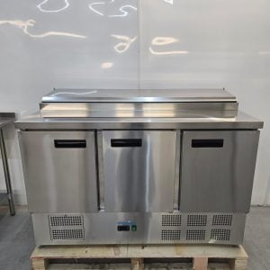 New B Grade Polar 3 Door Pizza Prep Counter Fridge 390 Litre G605