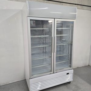 New B Grade Polar Upright Display Cooler with Light Box 950 Litre GE580