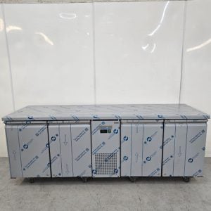 New B Grade Polar Energy Efficient 4 Door Counter Freezer 632 Litre UA075