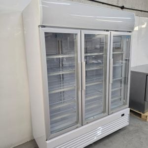 New B Grade Polar Triple Door Upright Display Chiller 1300 Litre GE769