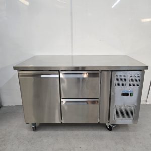 New B Grade Polar 1 Door & 2 Drawer Counter Fridge Stainless 143 Litre UA108