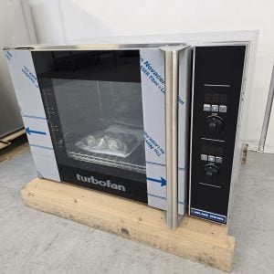 New B Grade Blue Seal Turbofan Convection Oven 4 x 1/1GN CE088